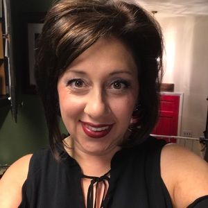 Meet your Posher, Rebecca